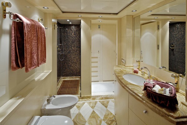 [53m-Yacht-MIA-RAMA]-1589-112.jpg