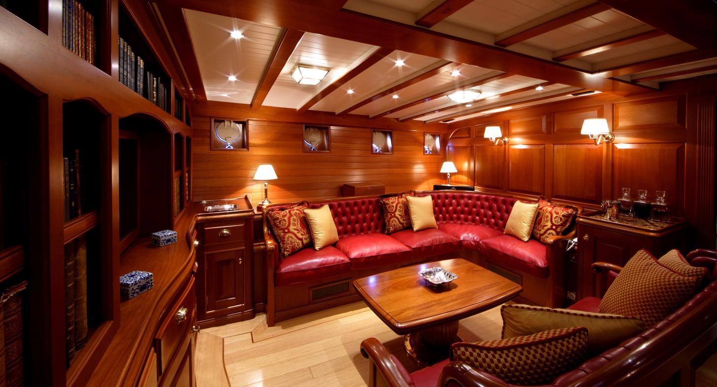 [55m-Yacht-ELENA]-1839-100.jpg