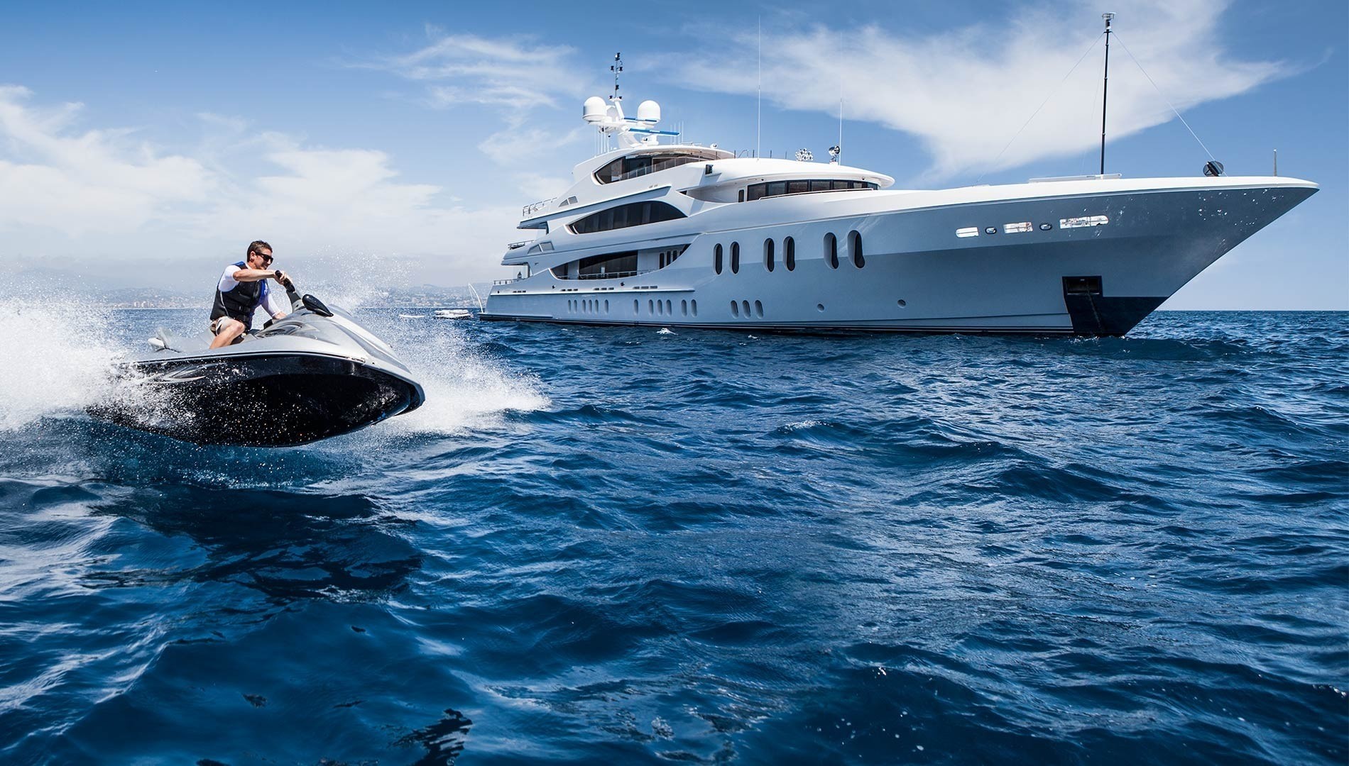 [57m-Yacht-LADY-SARA]-12344-1.jpg