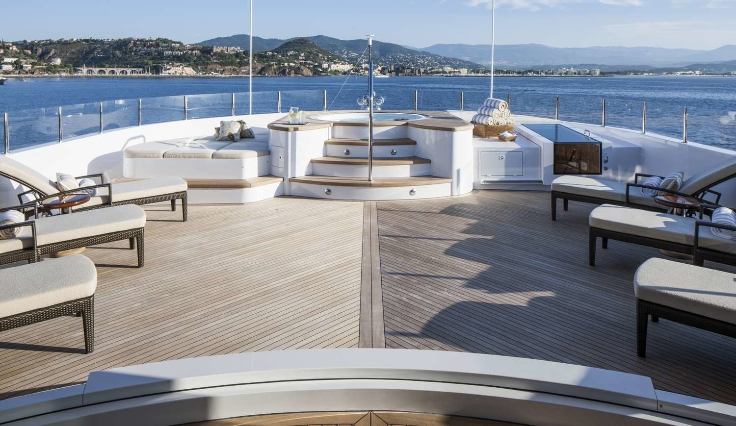[57m-Yacht-LADY-SARA]-12344-103.jpg