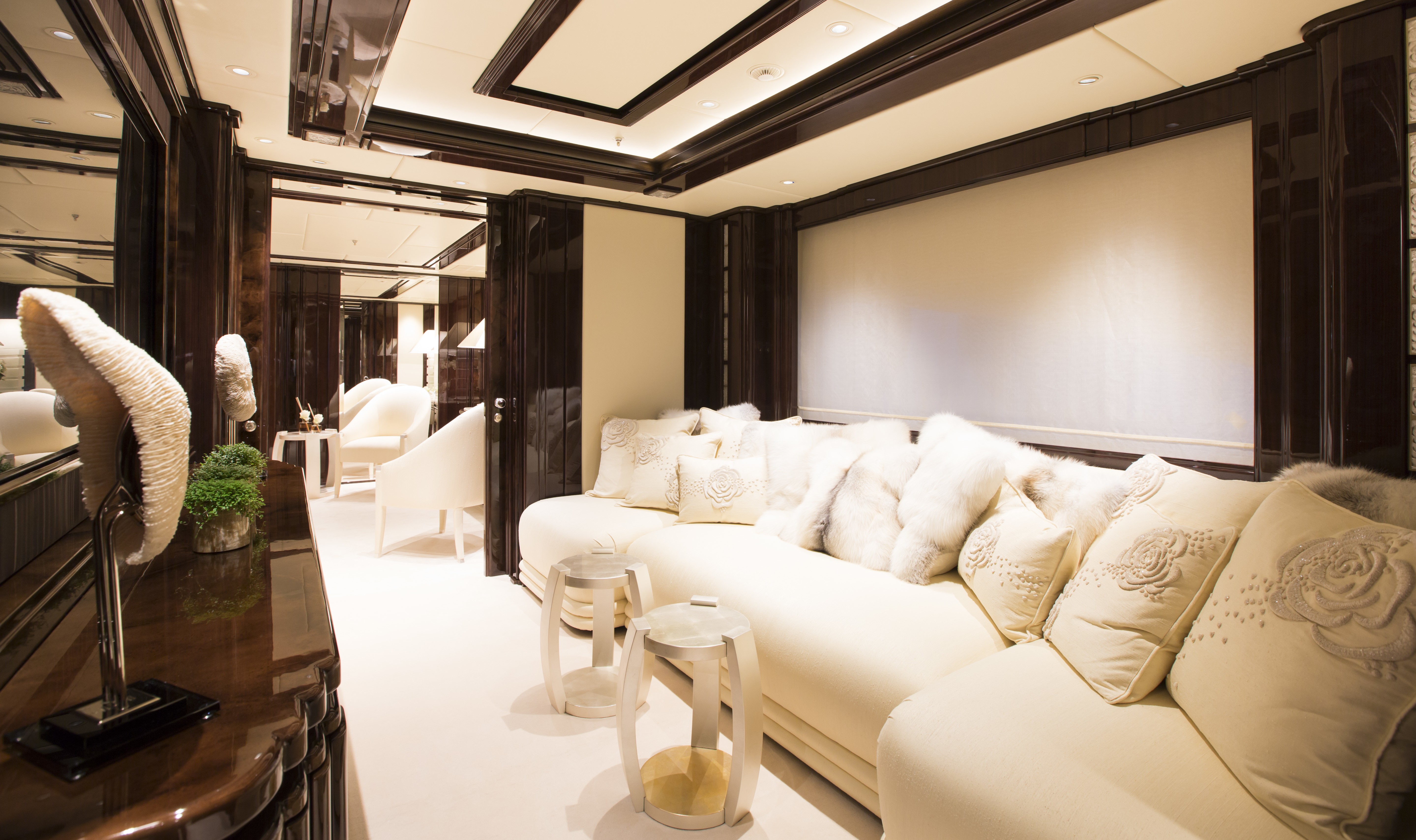 [58m-Yacht-ILLUSION-V]-11616-28.jpg