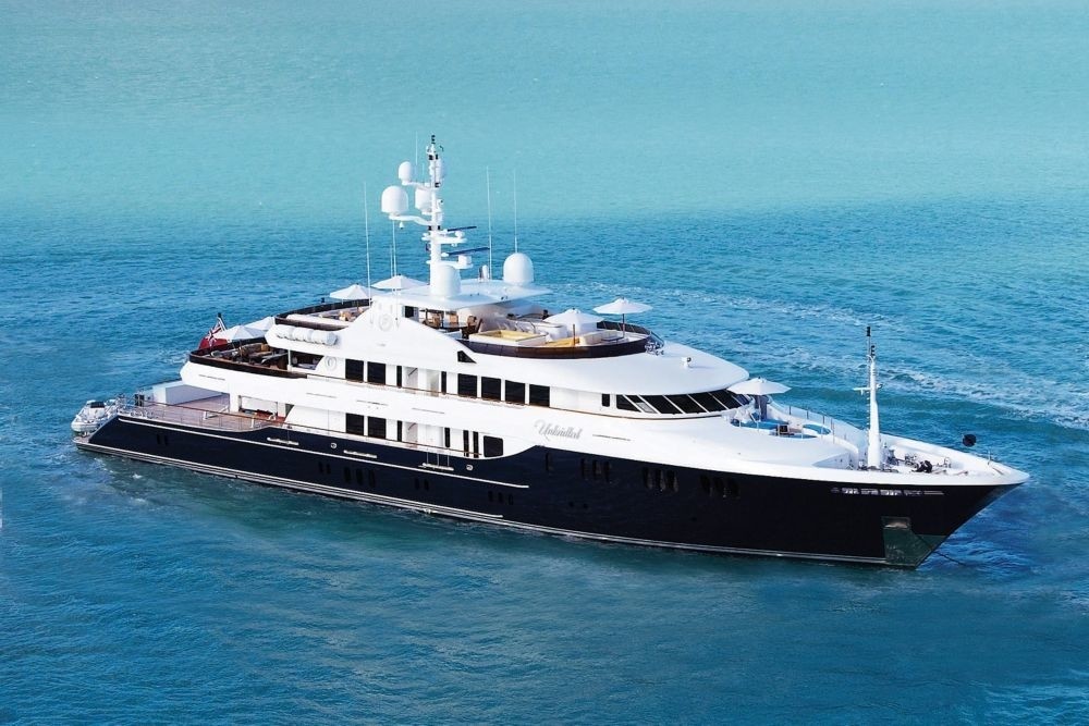 [58m-Yacht-UNBRIDLED]-1706-23.jpg