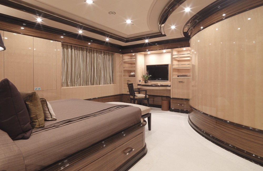 [59m-Yacht-MEAMINA]-11632-200.jpg