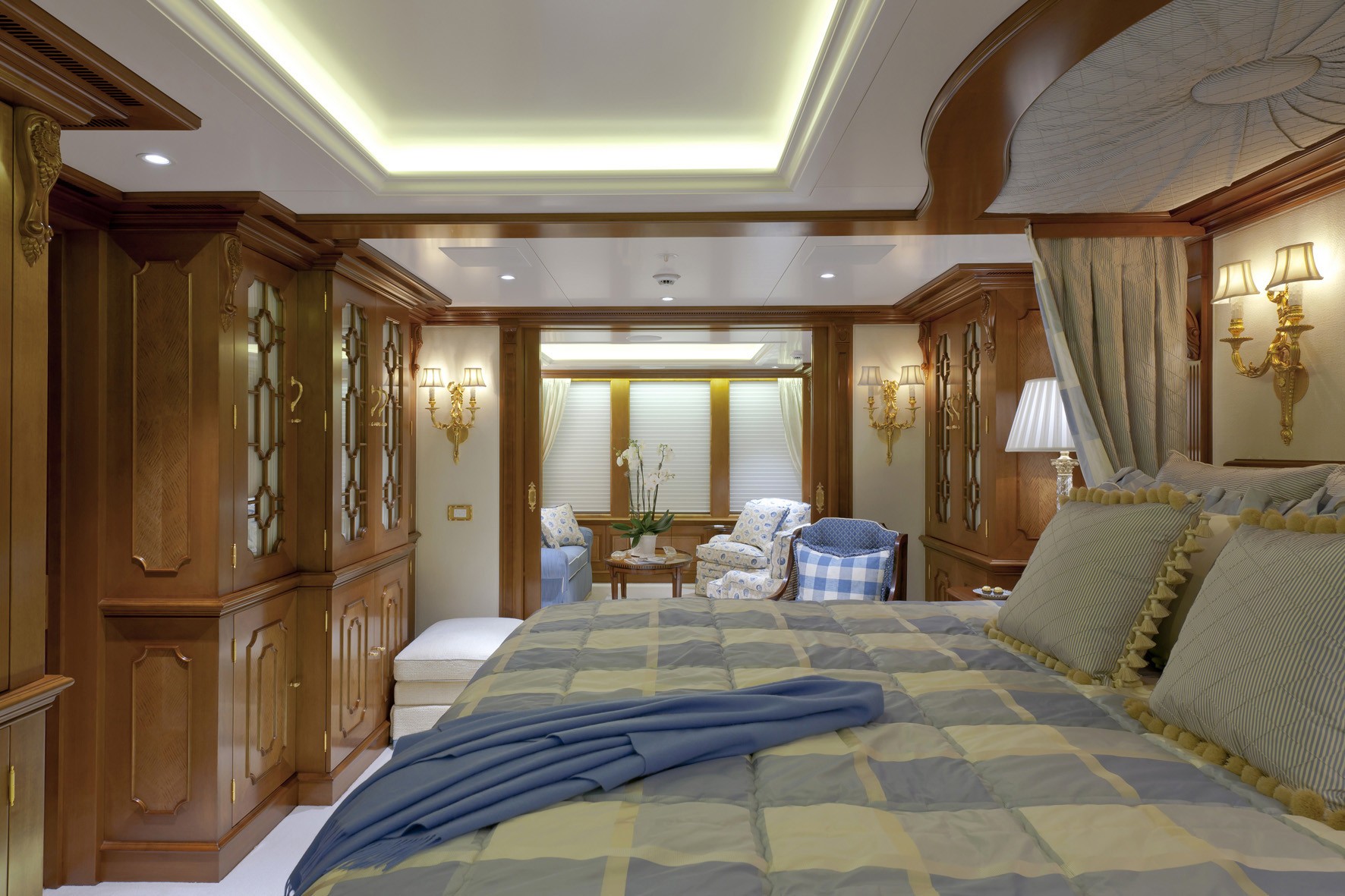[61m-Yacht-LADY-KATHRYN-V]-12397-110.jpg