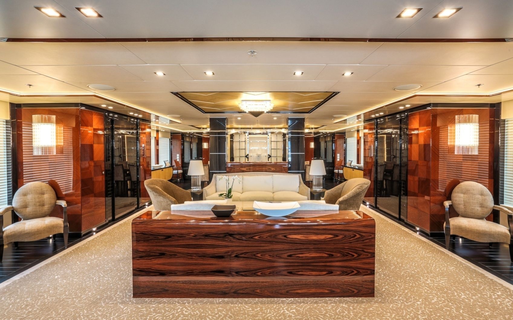 [62m-Yacht-PARTY-GIRL]-11695-86.jpg