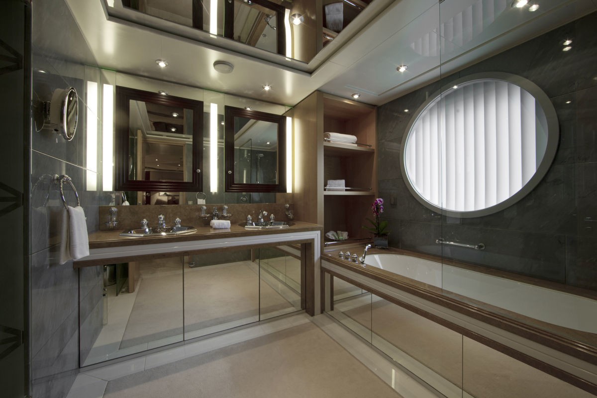 [62m-Yacht-SARAH]-11836-7.jpg
