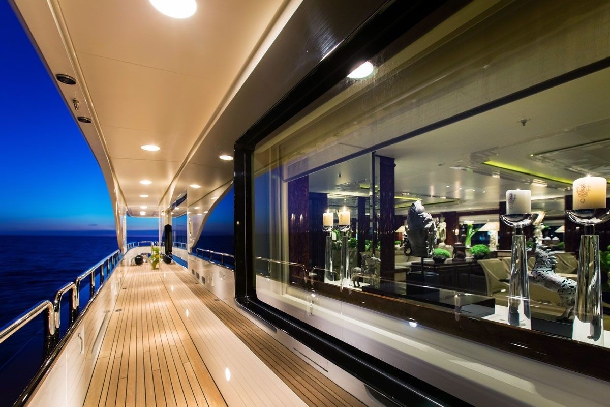 [63m-Yacht-LIONESS-V]-10110-184.jpg