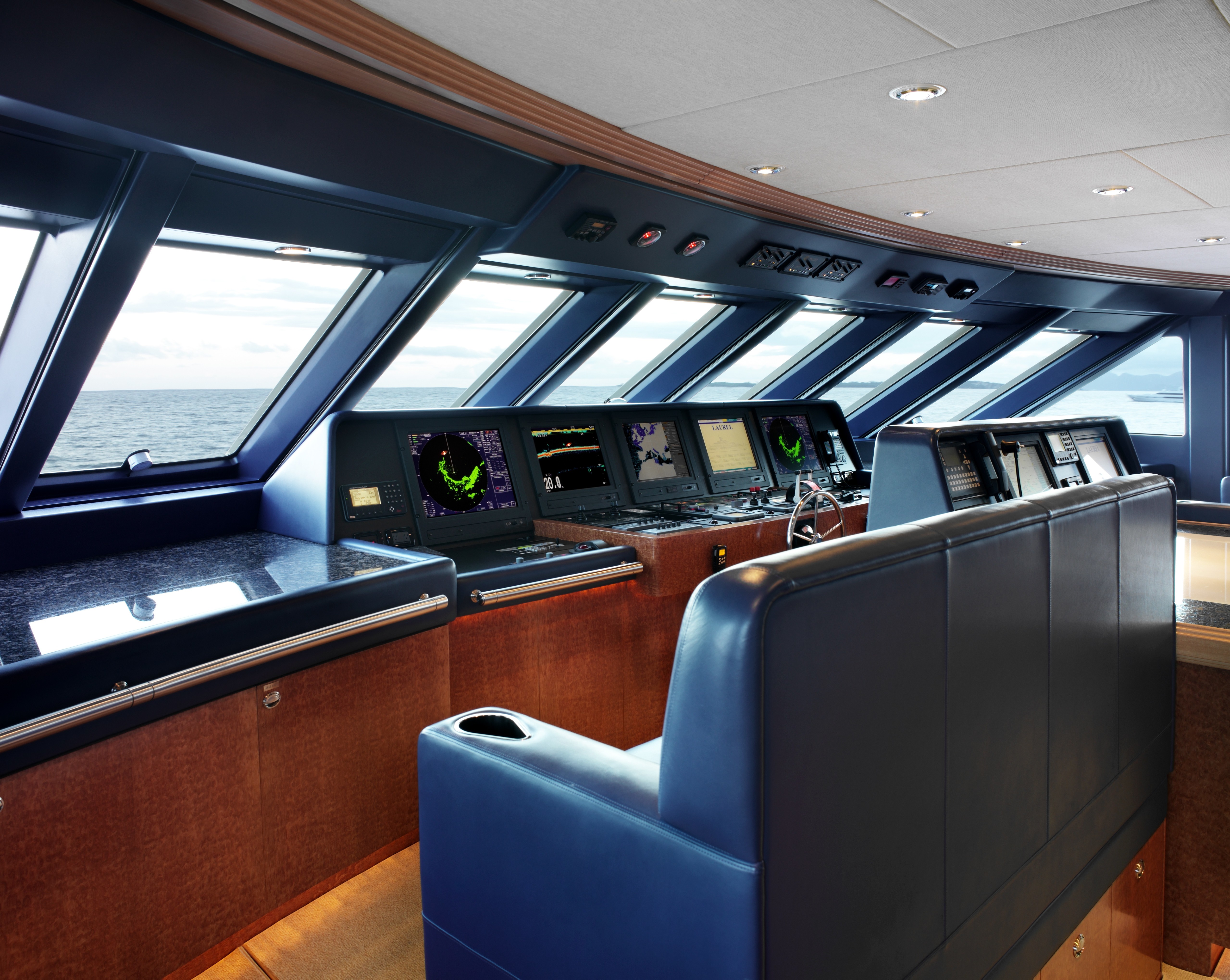 [73m-Yacht-LAUREL]-11750-198.jpg