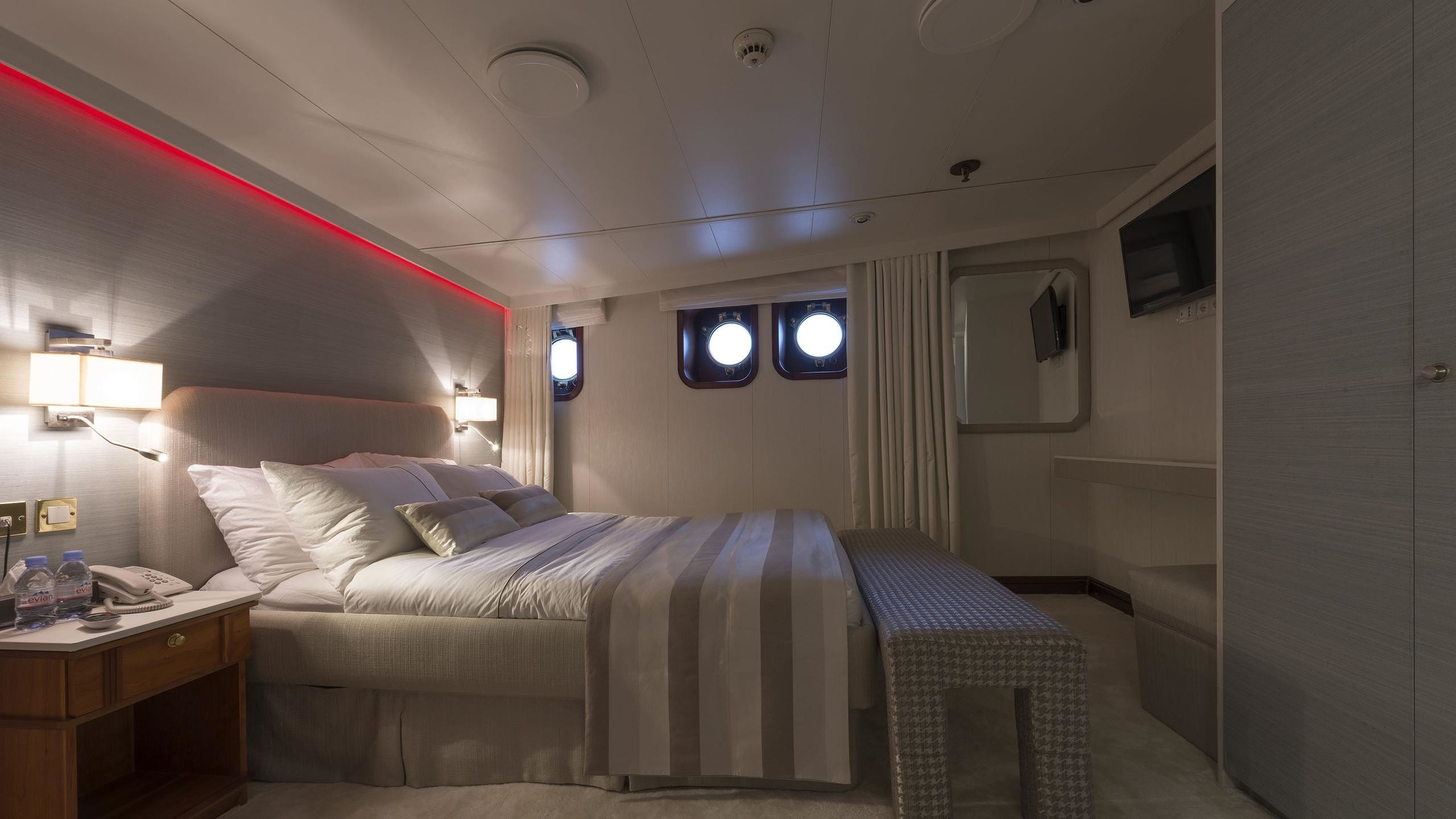 [86m-Yacht-CHAKRA]-10364-23.jpg