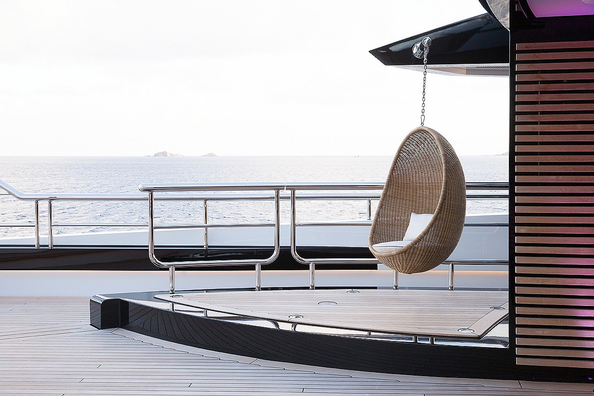 [95m-Yacht-KISMET]-12391-11.jpg