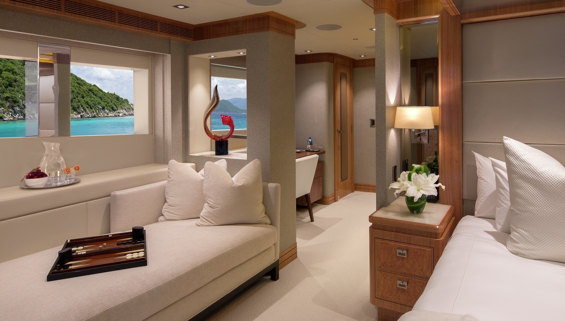 [CRESCENT--LUXURY-SUPERYACHT]-11979-10.jpg