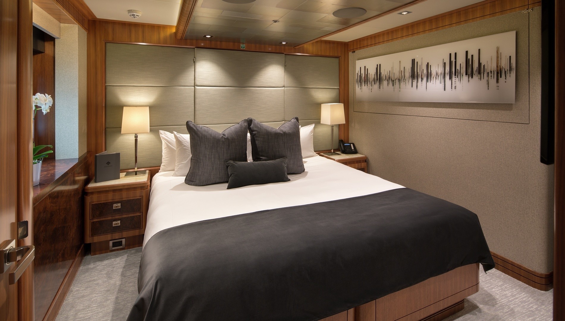[CRESCENT--LUXURY-SUPERYACHT]-11979-9.jpg