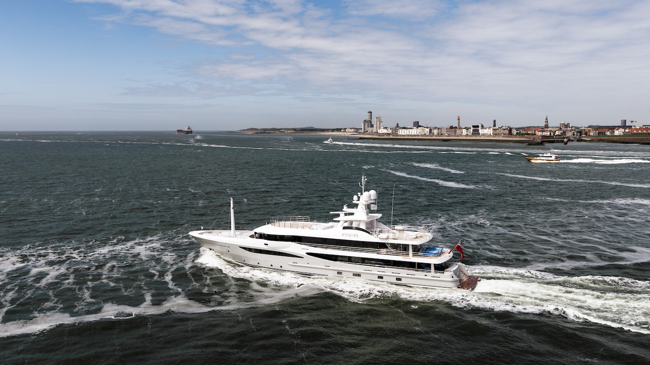 [CUSTOM-SUPERYACHT-BY-AMELS]-12480-1.jpg