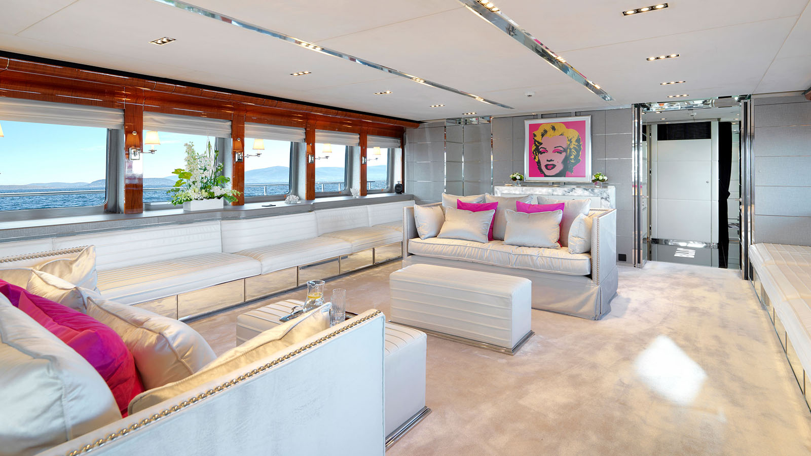[LUXURY-YACHT-ONE-O-ONE--O]-1466-4.jpg