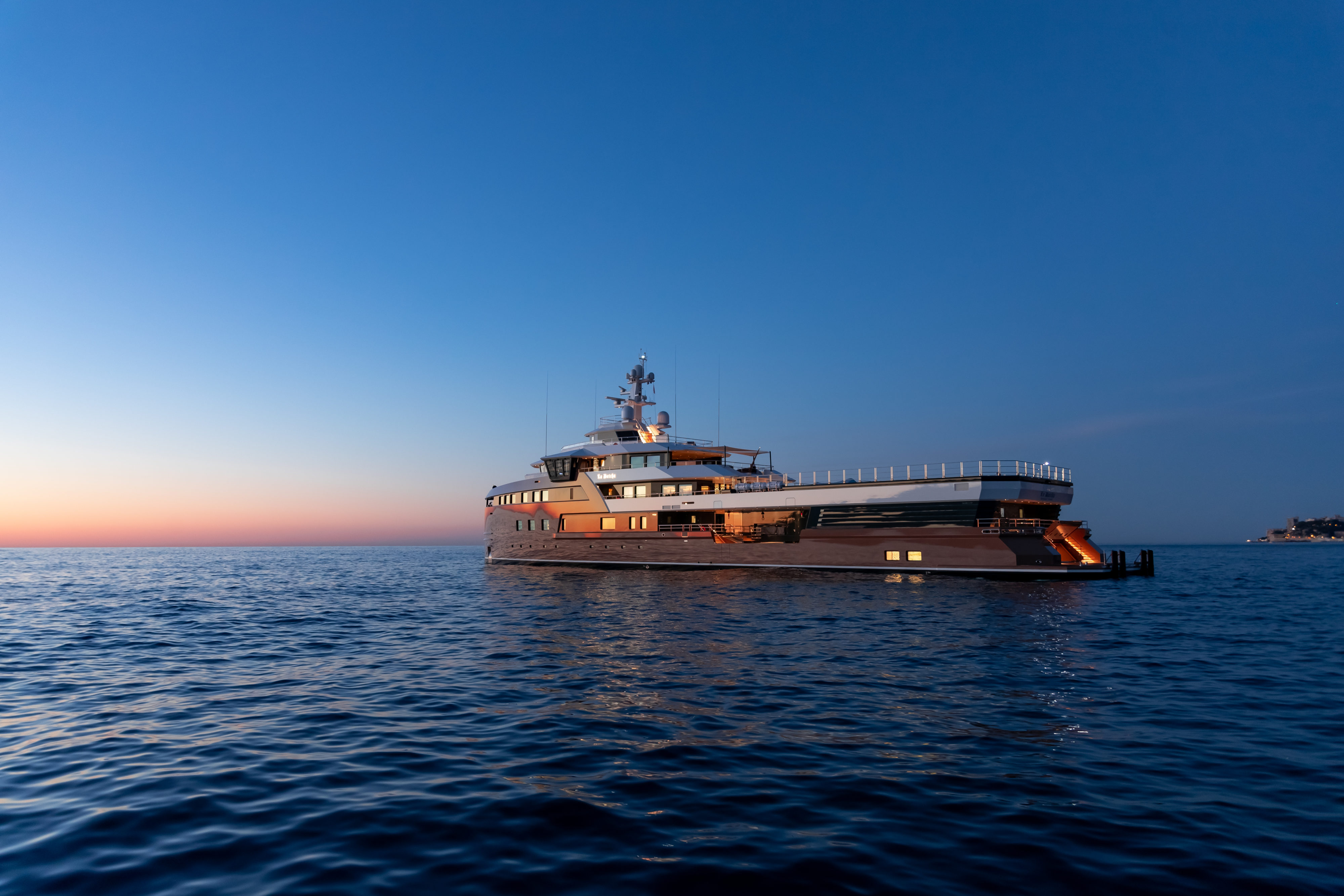 [M-ALLPURPOSE-EXPEDITION-YACHT-BY-DAMEN]-12736-28.jpg