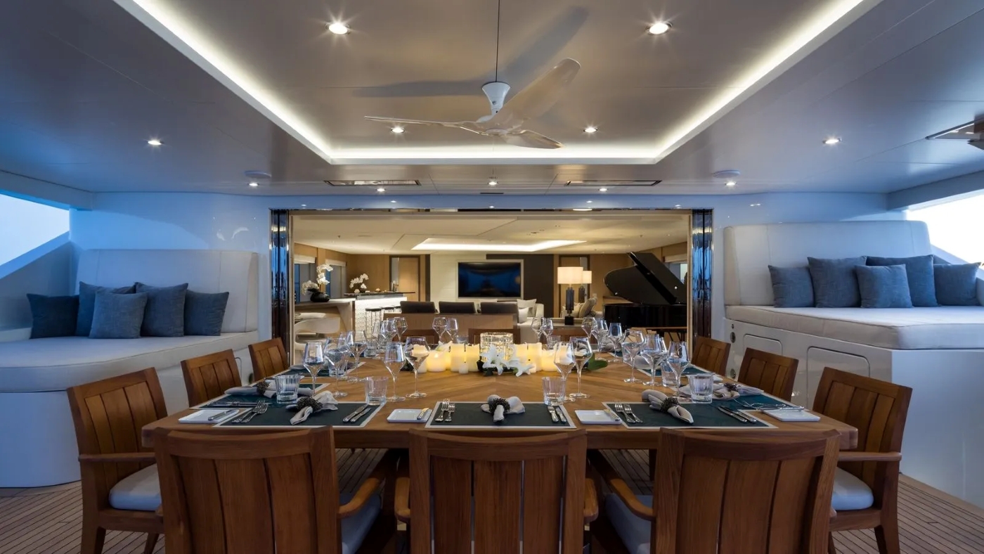[M-CUSTOM-LUXURY-SUPERYACHT]-14330-105.jpg