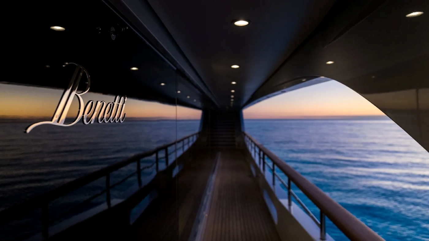 [M-CUSTOM-LUXURY-SUPERYACHT]-14330-71.jpg