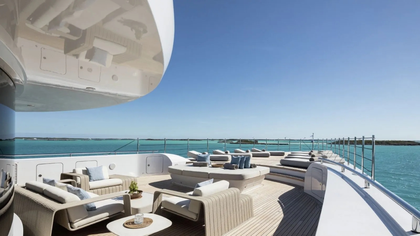 [M-CUSTOM-LUXURY-SUPERYACHT]-14330-72.jpg