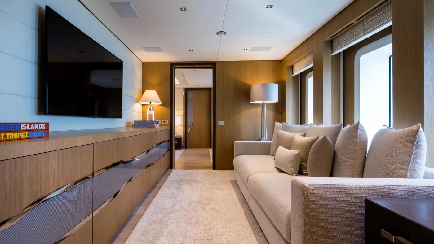 [M-CUSTOM-LUXURY-SUPERYACHT]-14330-87.jpg