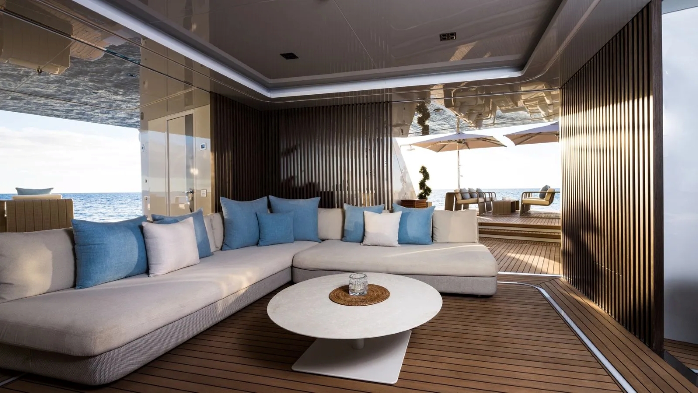 [M-CUSTOM-LUXURY-SUPERYACHT]-14330-96.jpg