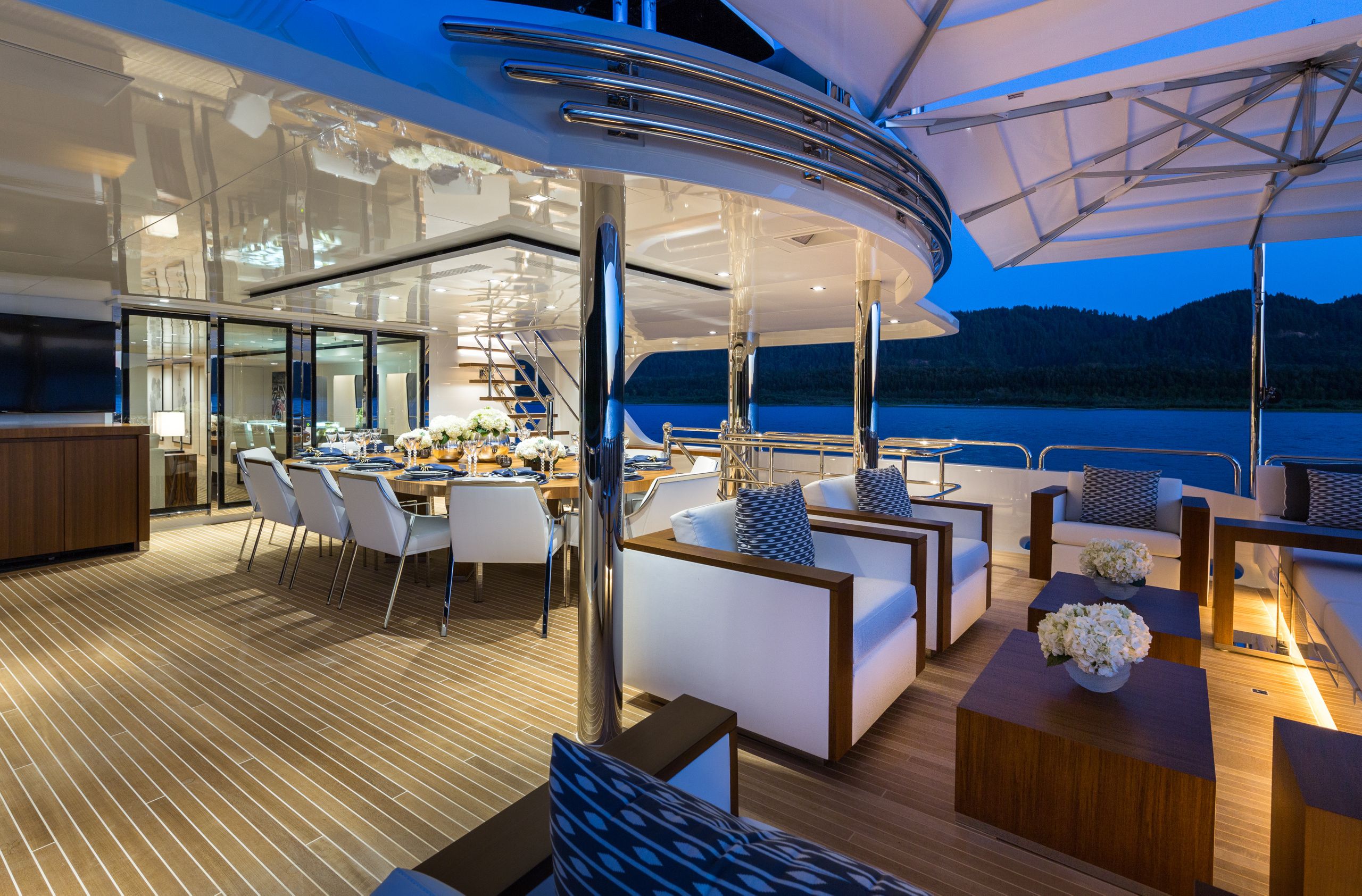 [M-CUSTOM-LUXURY-SUPERYACHT-BY-CHRISTENSEN]-11972-24.jpg