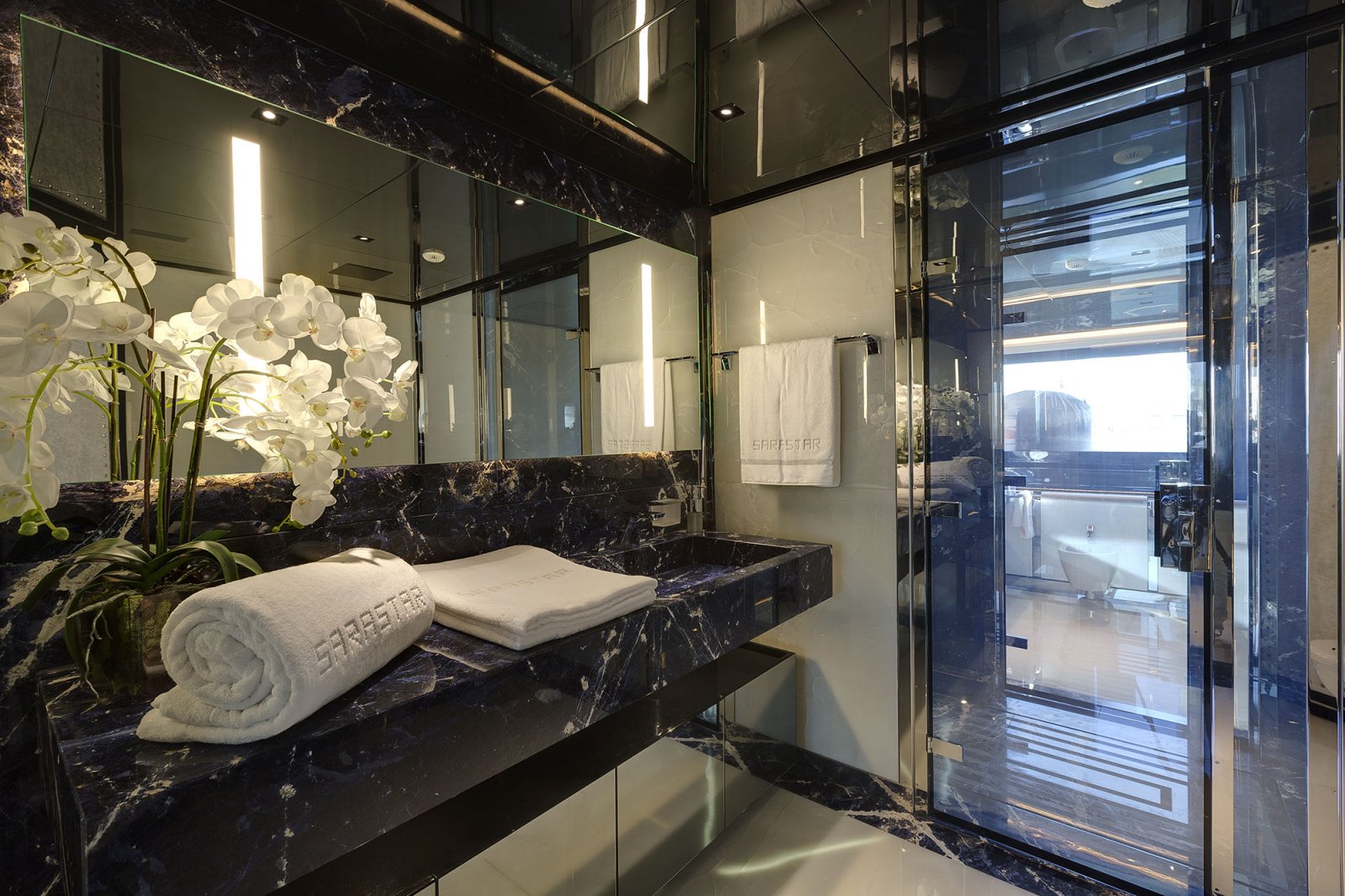 [M-CUSTOM-LUXURY-SUPERYACHT-BY-MONDOMARINE]-11851-8.jpg