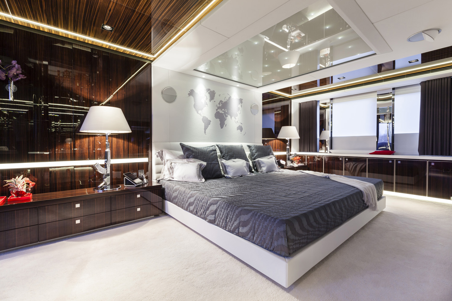 [M-CUSTOM-LUXURY-YACHT-BY-HEESEN]-12008-7.jpg