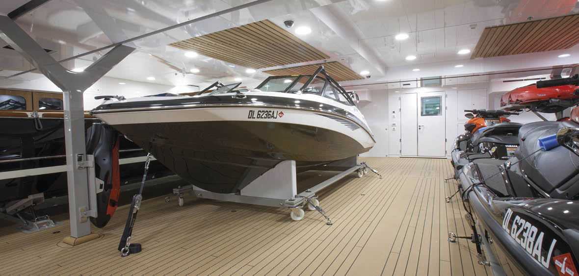 [M-CUSTOM-MEGA-YACHT-BY-LURSSEN]-12391-33.jpg