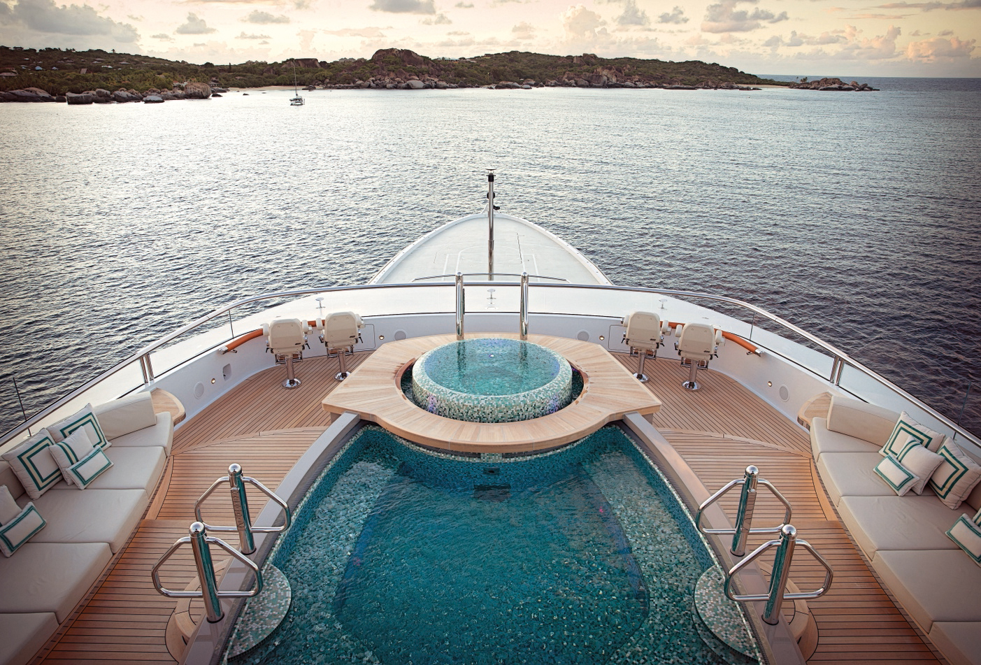 [M-CUSTOM-MEGA-YACHT-BY-LURSSEN]-12391-34.jpg