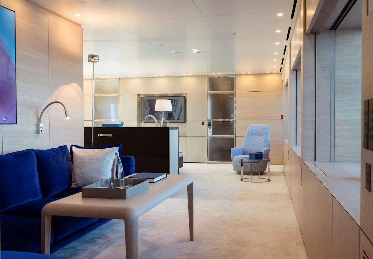 [M-CUSTOM-MEGA-YACHT-BY-SILVER-YACHTS]-12847-18.png