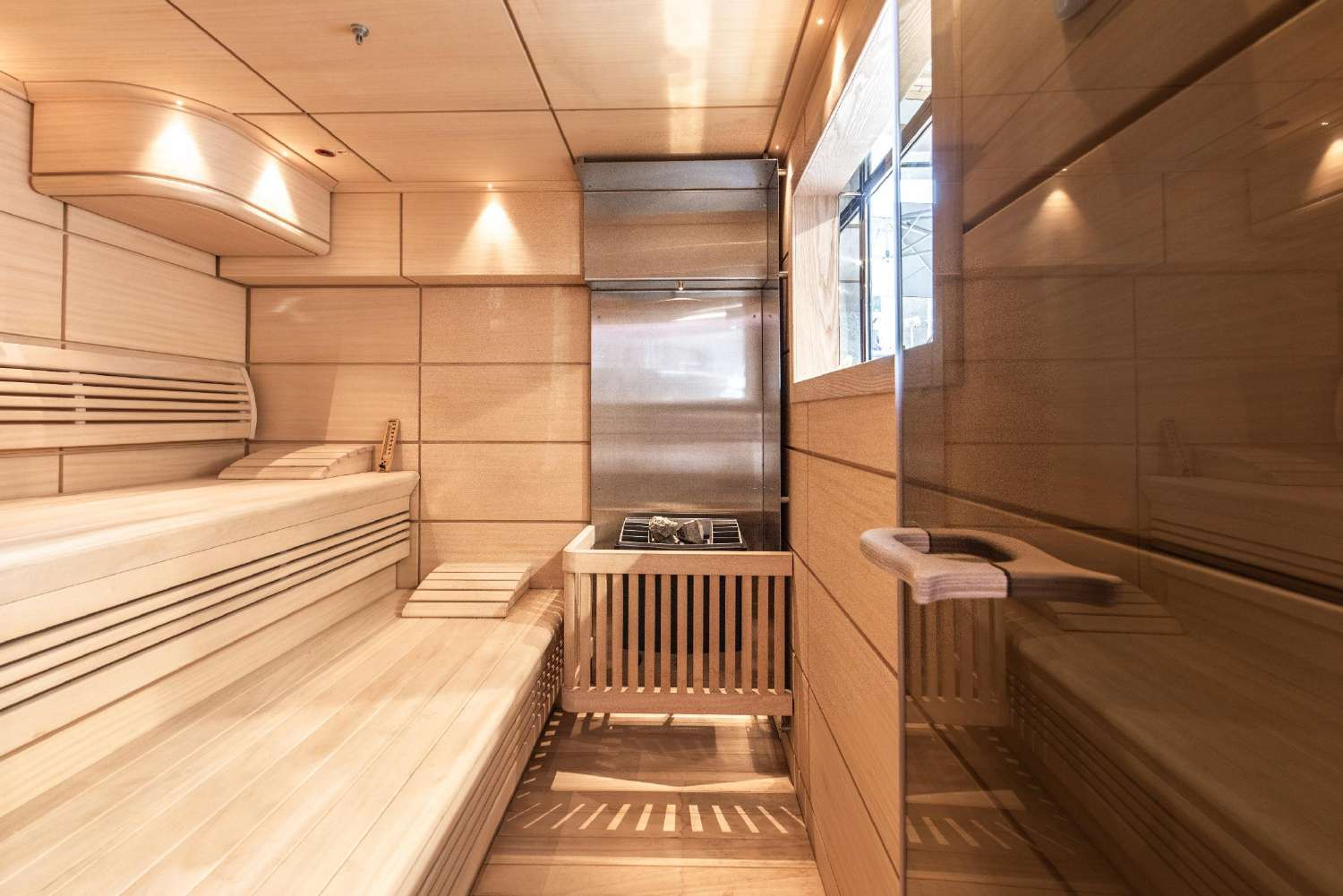 [M-CUSTOM-SUPERYACHT]-14331-14.png