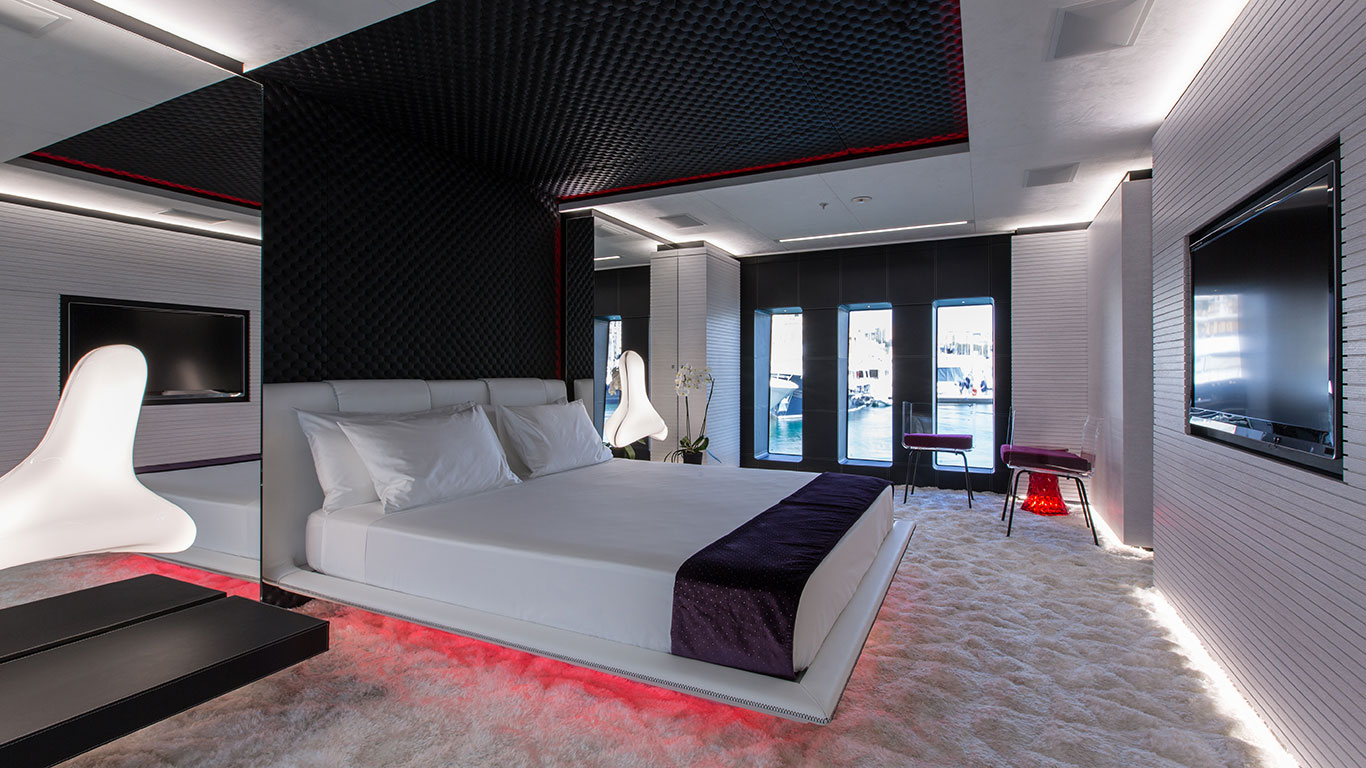 [M-CUSTOM-SUPERYACHT--BY-BENETTI]-11618-13.jpg