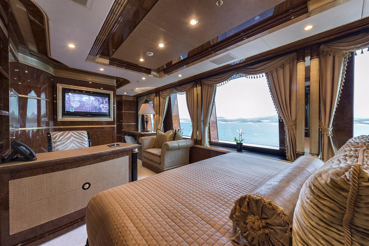 [M-CUSTOM-SUPERYACHT--BY-BENETTI]-11625-3.jpg
