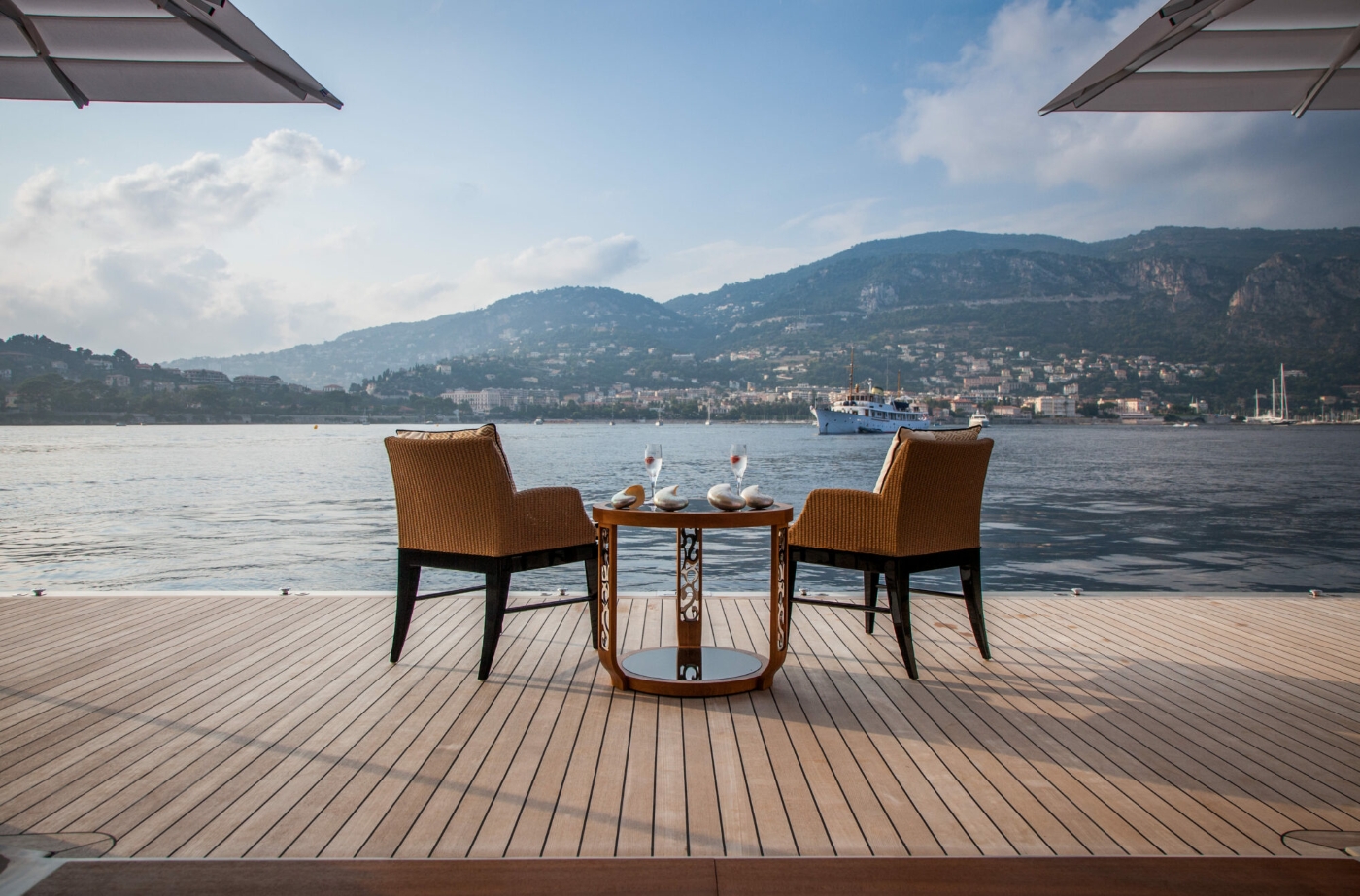 [M-CUSTOM-SUPERYACHT-BY-ADM-KIEL]-11813-12.jpg