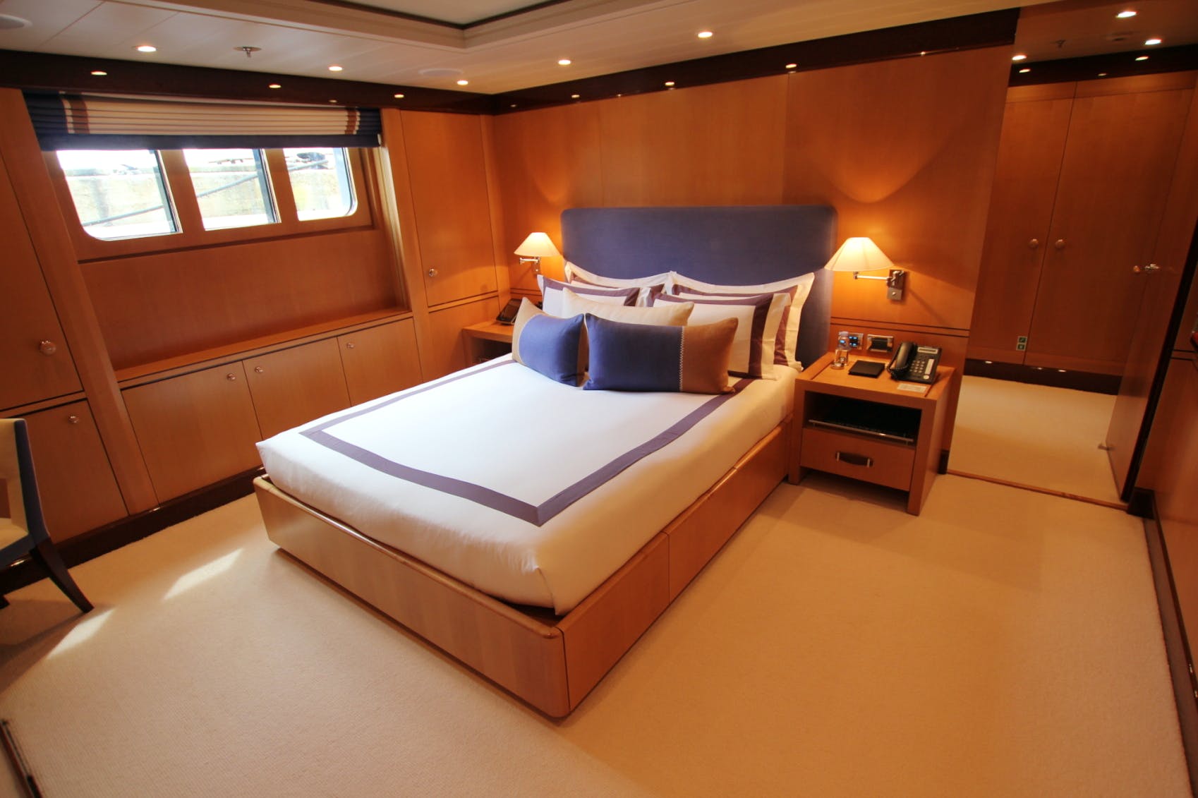 [M-CUSTOM-SUPERYACHT-BY-AMELS]-13034-6.jpg