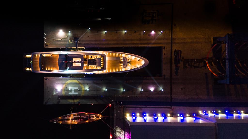 [M-CUSTOM-SUPERYACHT-BY-BAGLIETTO]-13045-1.jpg