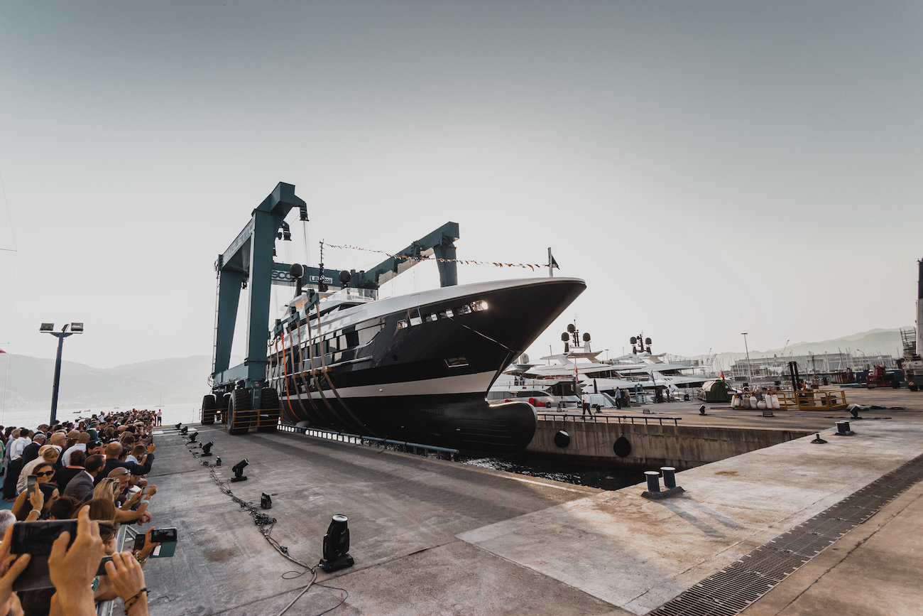 [M-CUSTOM-SUPERYACHT-BY-BAGLIETTO]-13045-6.jpg