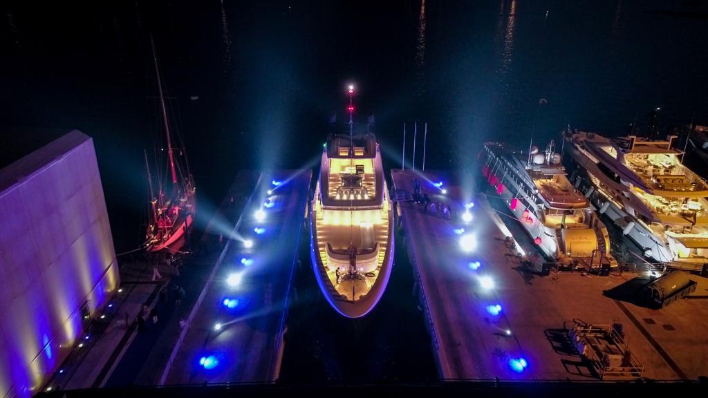 [M-CUSTOM-SUPERYACHT-BY-BAGLIETTO]-13045-9.jpg