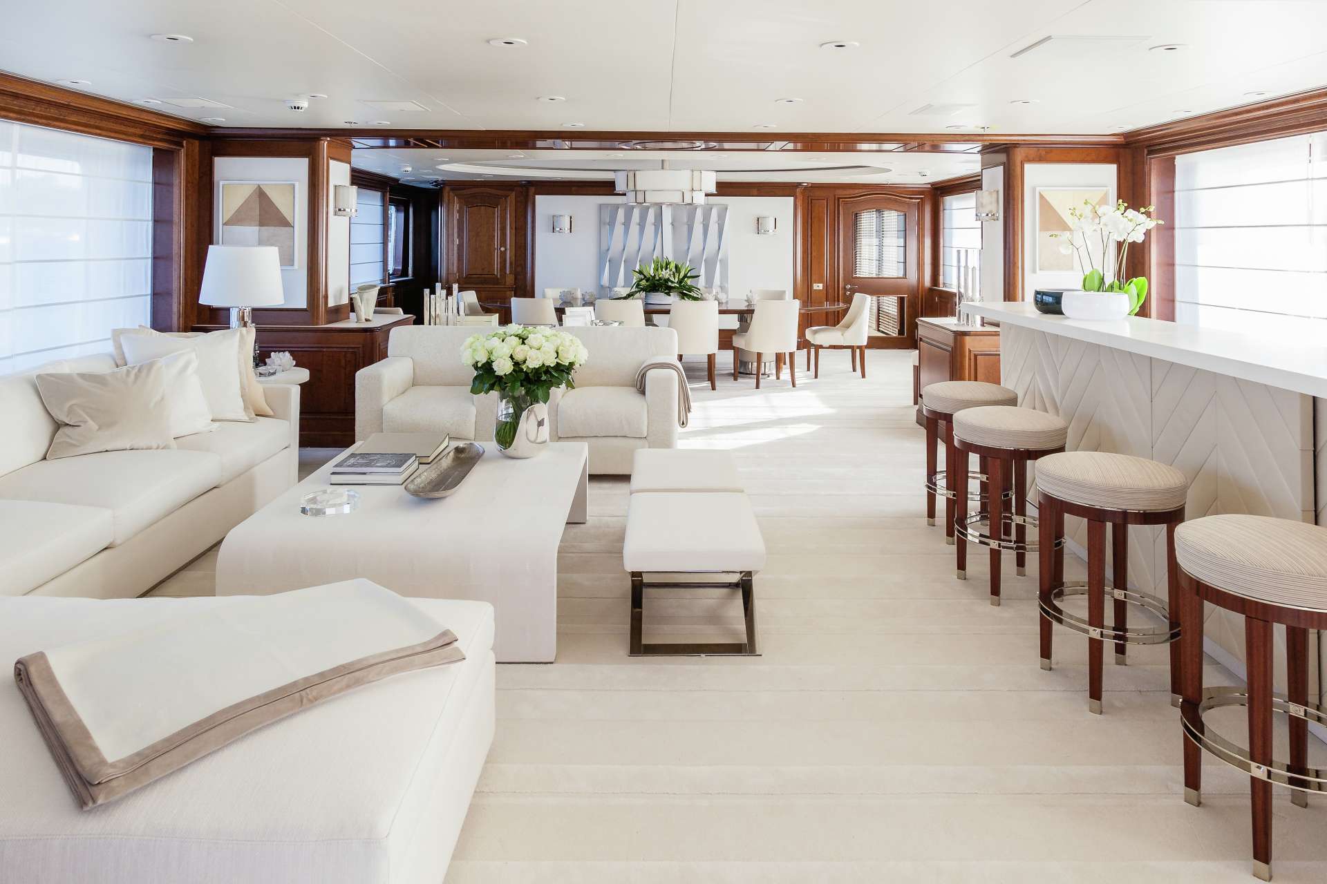 [M-CUSTOM-SUPERYACHT-BY-FEADSHIP]-11775-13.jpg