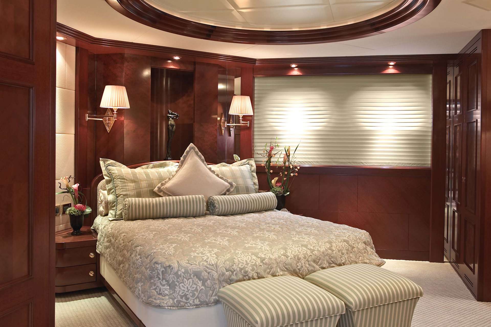 [M-CUSTOM-SUPERYACHT-BY-FEADSHIP]-11783-7.jpg