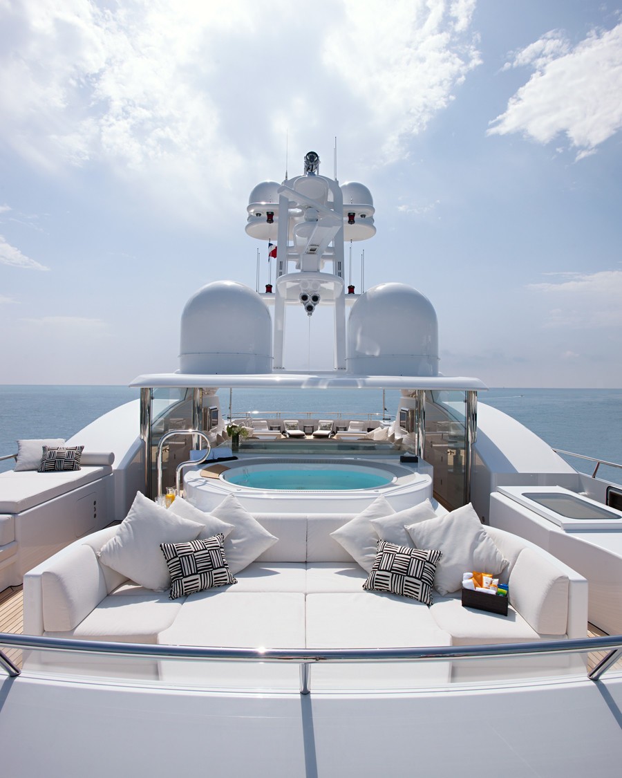 [M-CUSTOM-SUPERYACHT-BY-FEADSHIP]-11788-10.jpg