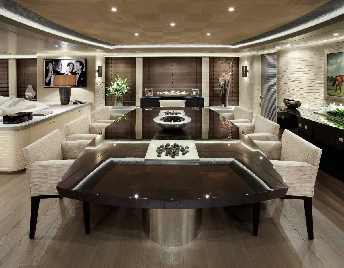 [M-CUSTOM-SUPERYACHT-BY-FEADSHIP]-11788-5.jpg