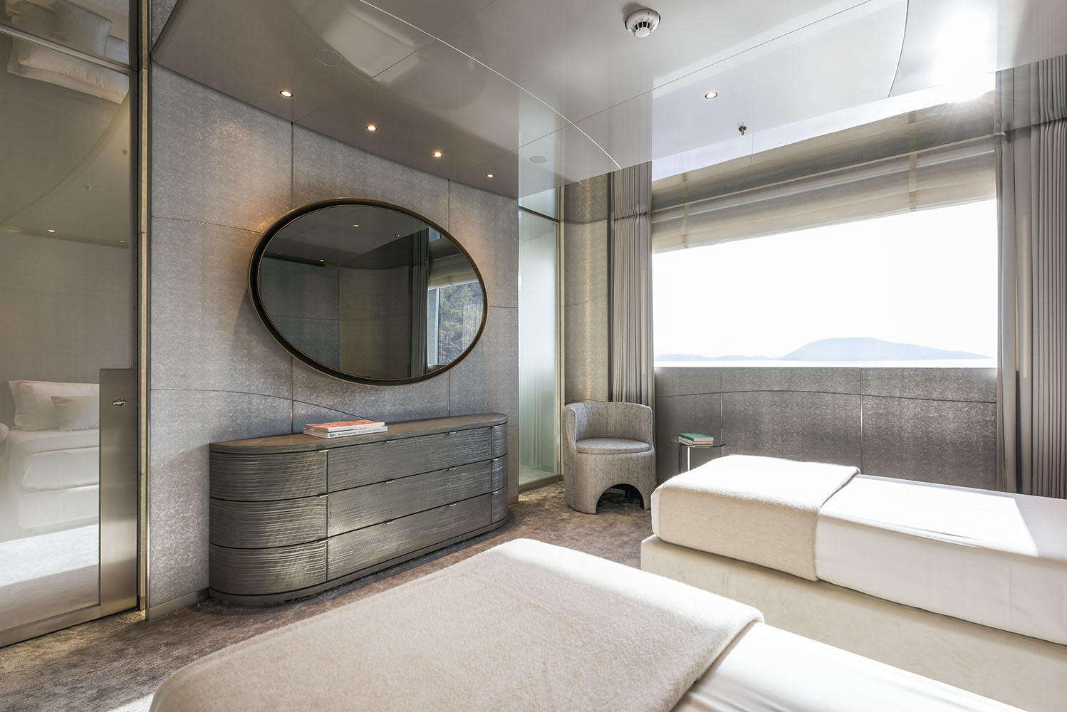 [M-CUSTOM-SUPERYACHT-BY-FEADSHIP]-11799-20.jpg