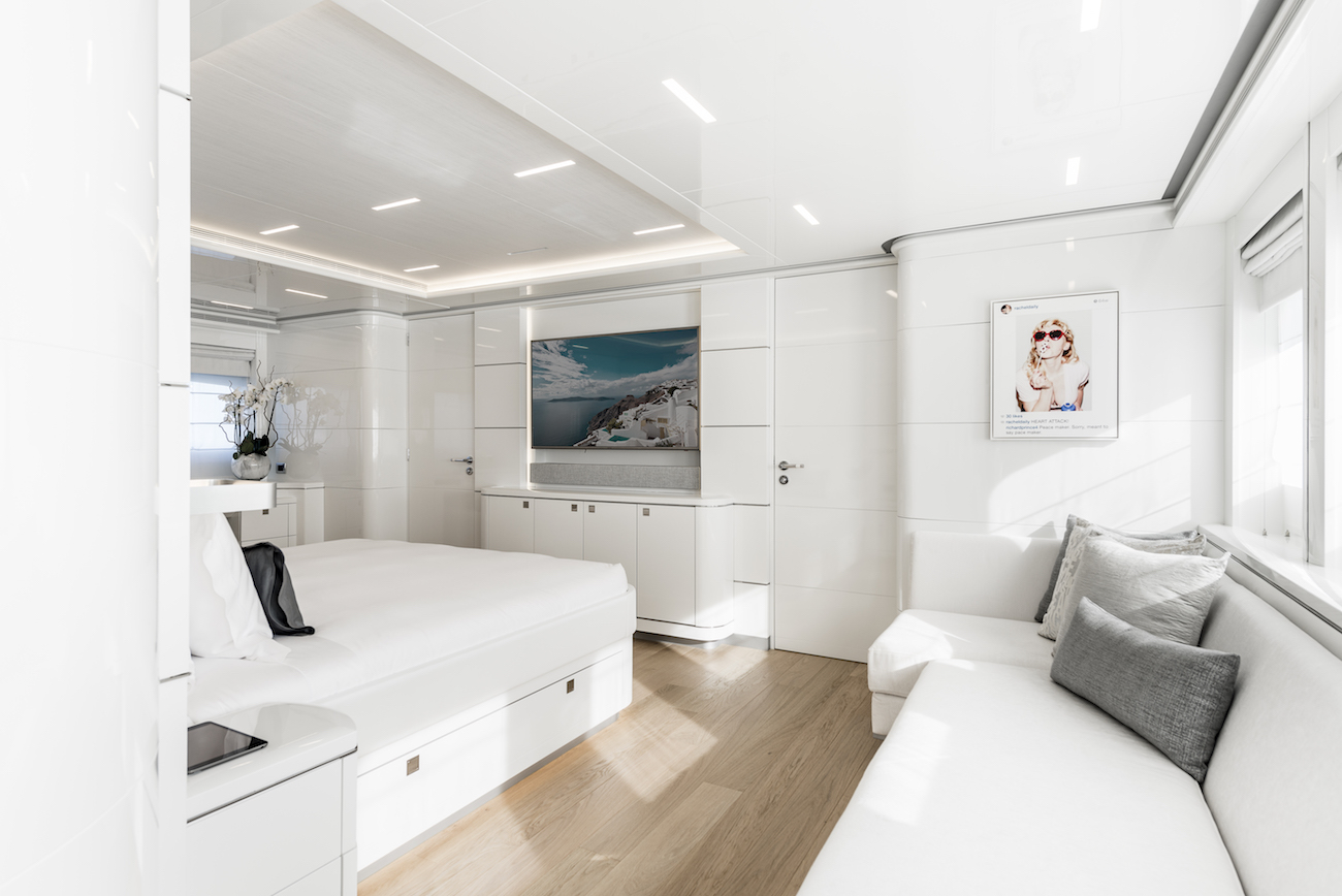 [M-CUSTOM-SUPERYACHT-BY-HEESEN]-11891-11.jpg