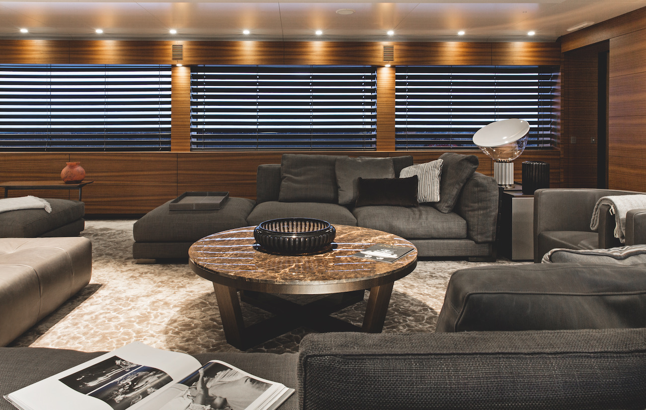 [M-FAST-SEMIDISPLACEMENT-SUPERYACHT-BY-SILVER-YACHTS]-11805-5.jpg