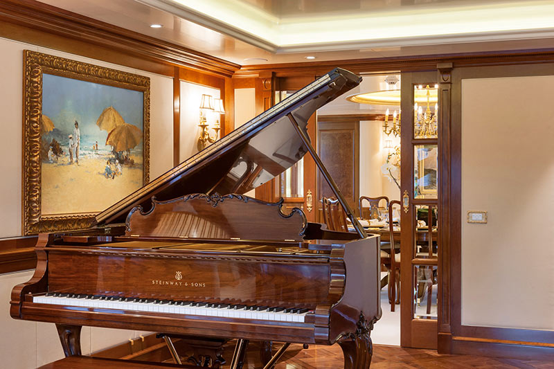 [M-FULL-CUSTOM-SUPERYACHT-BY-LURSSEN]-12397-7.jpg