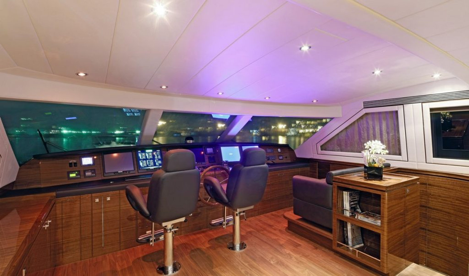 [M-HORIZON-SUPERYACHT-IN-THE-ZONE]-15659-15.jpg