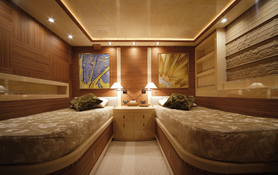 [M-LUXURY-CUSTOM-SUPERYACHT-BY-GOLDEN-YACHTS]-11916-14.jpg
