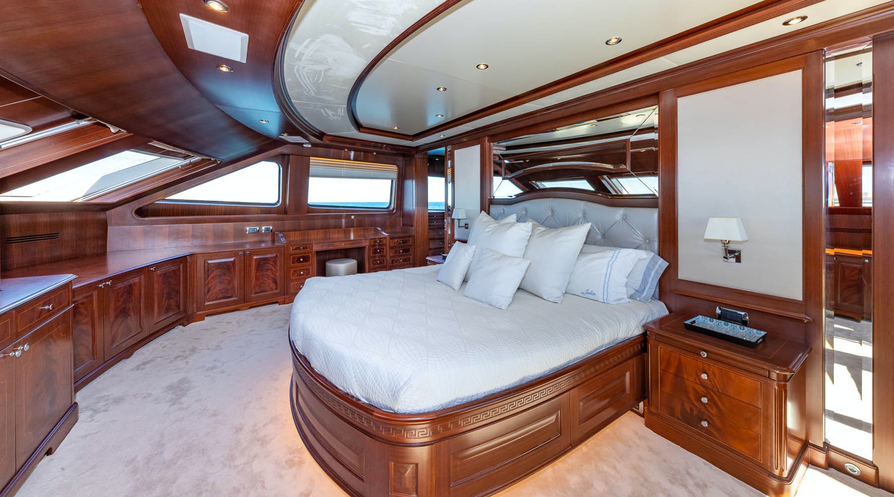 [M-LUXURY-MOTOR-YACHT]-14364-10.jpg