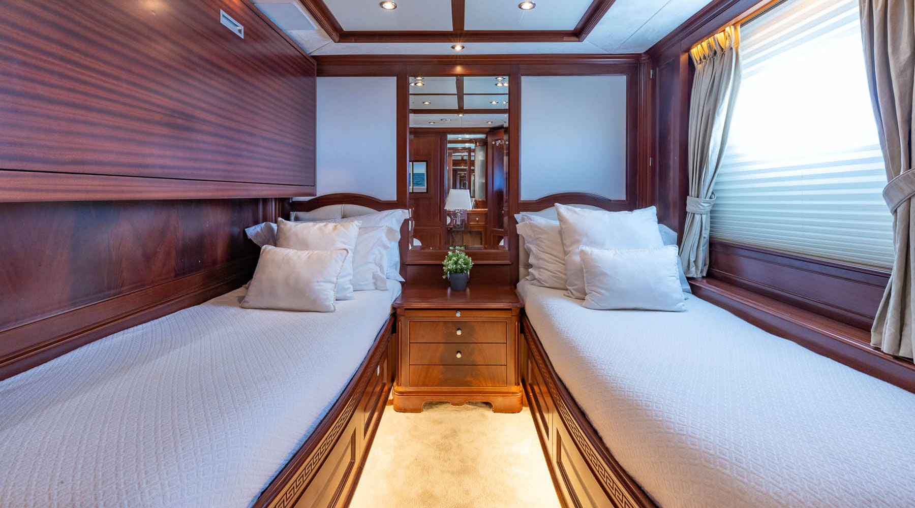[M-LUXURY-MOTOR-YACHT]-14364-15.jpg